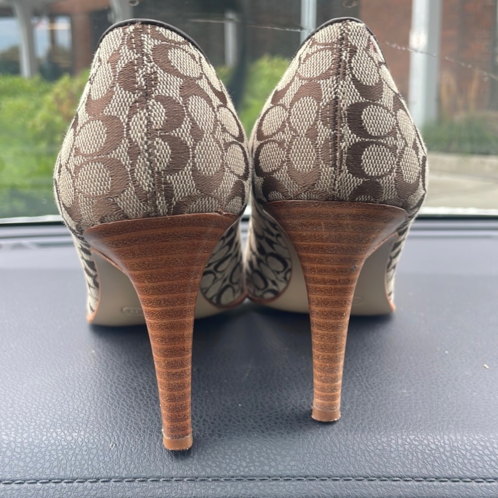Coach SHAWNA Pumps